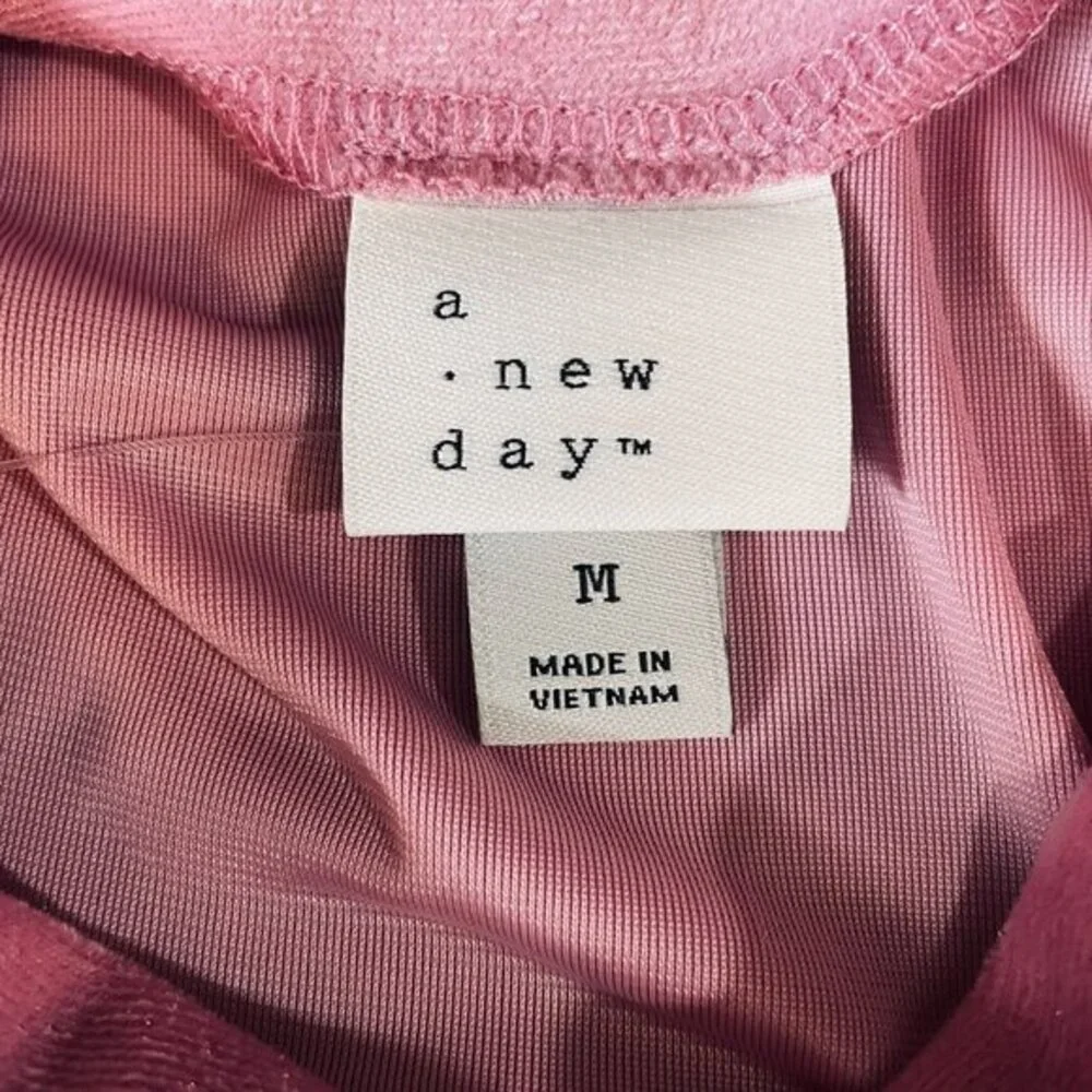 A New Day Pink Velvet Sleeveless Dress Medium‎ NWOT Mock Neck Cocktail Party - Picture 3 of 9